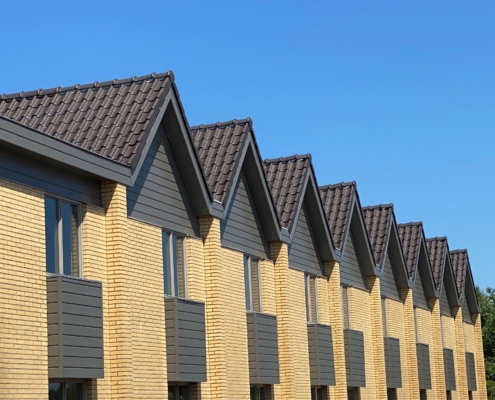 Gevelbekleding in Heiloo - Fletcher Hotel - DEZA Kozijnen