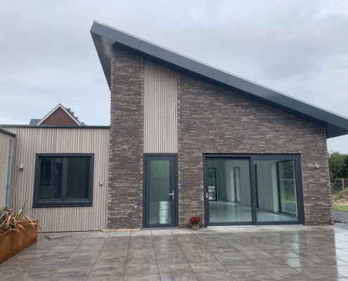 Deza kozijnen Heerhugowaard - kunststof kozijnen - referentie Limmen schuifpui deuren